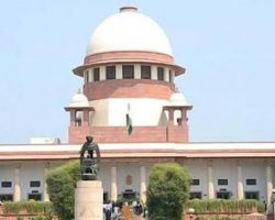 Photo of SC ने कहा शिक्षक का वेतन पहले 40 फीसदी आप बढ़ाए..