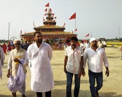 Photo of चेतन आनन्द ने पूजा-अर्चना कर यज्ञ का किया शुभारंभ…