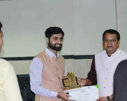 Photo of लीडरशिप अवार्ड से सम्मानित हुआ अभिनव