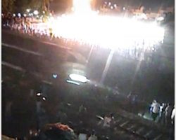 Photo of कुछ पल में ही लाशों का अम्बार लग गया…